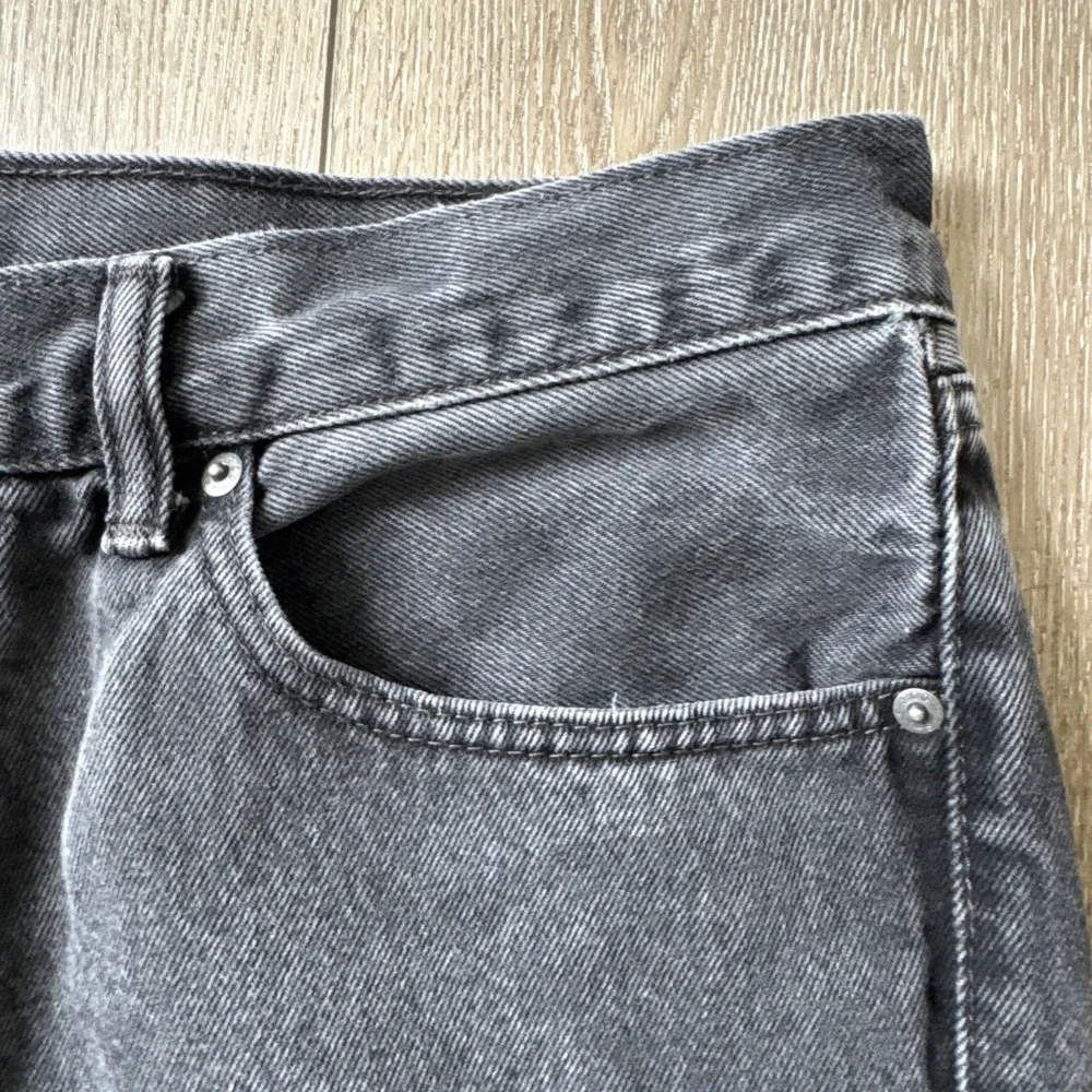 Levi's 505 Men's Straight‎ Leg 36x30 Black Jeans Slight Fade CW 03/15 #1022